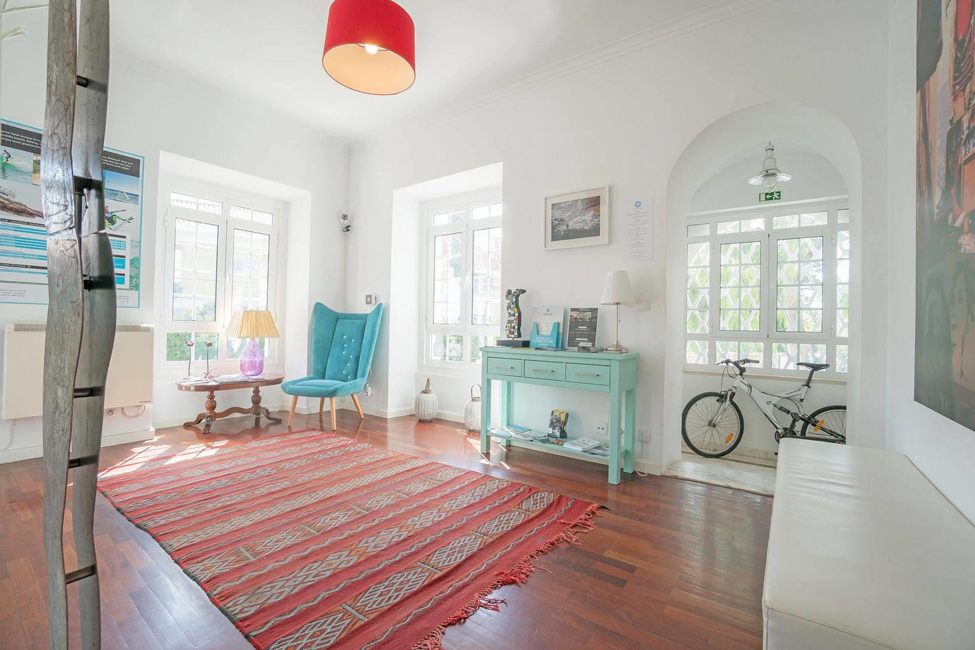 Blue Boutique Hostel & Suites 埃斯托利尔 外观 照片
