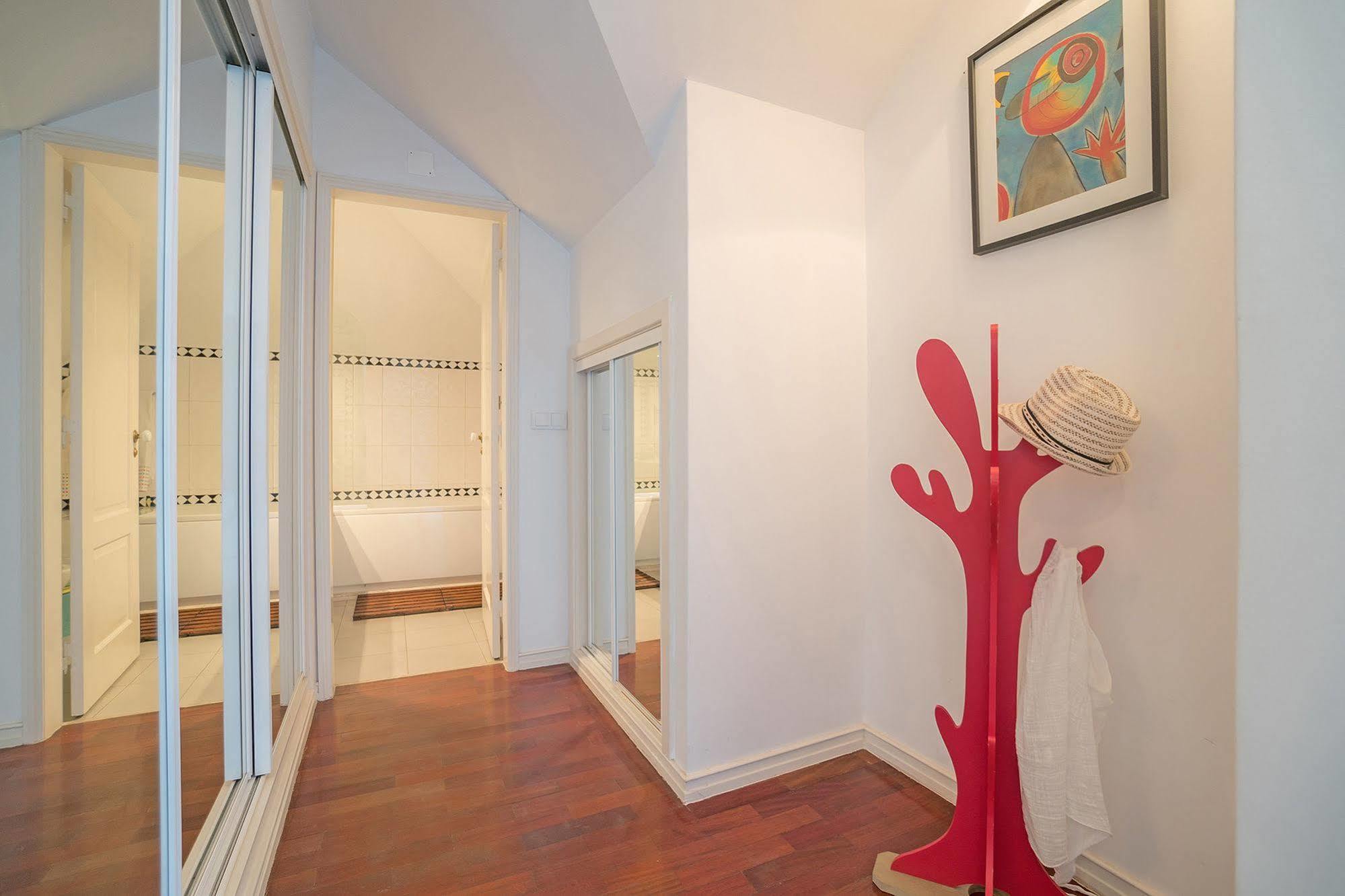 Blue Boutique Hostel & Suites 埃斯托利尔 外观 照片