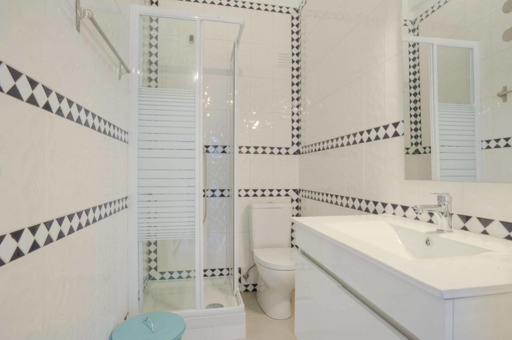 Blue Boutique Hostel & Suites 埃斯托利尔 外观 照片
