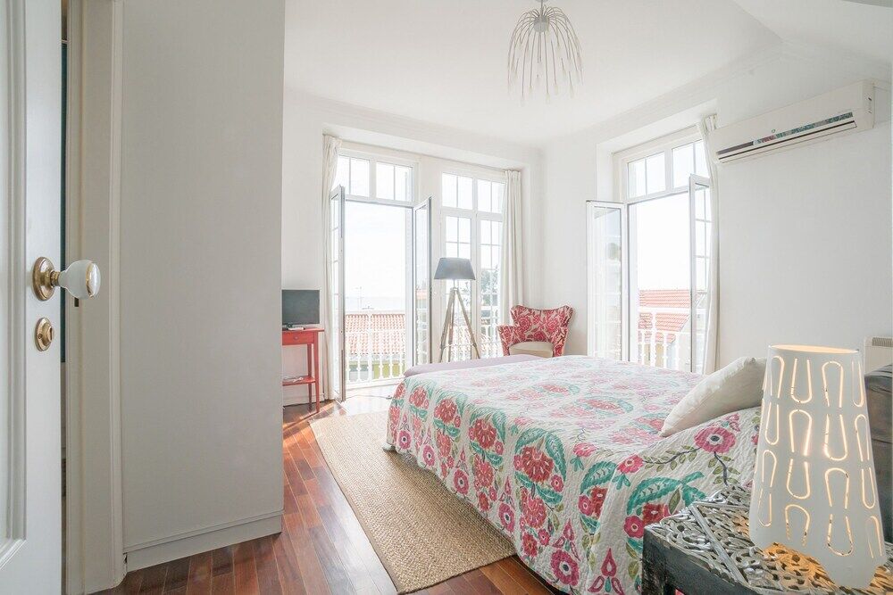 Blue Boutique Hostel & Suites 埃斯托利尔 外观 照片